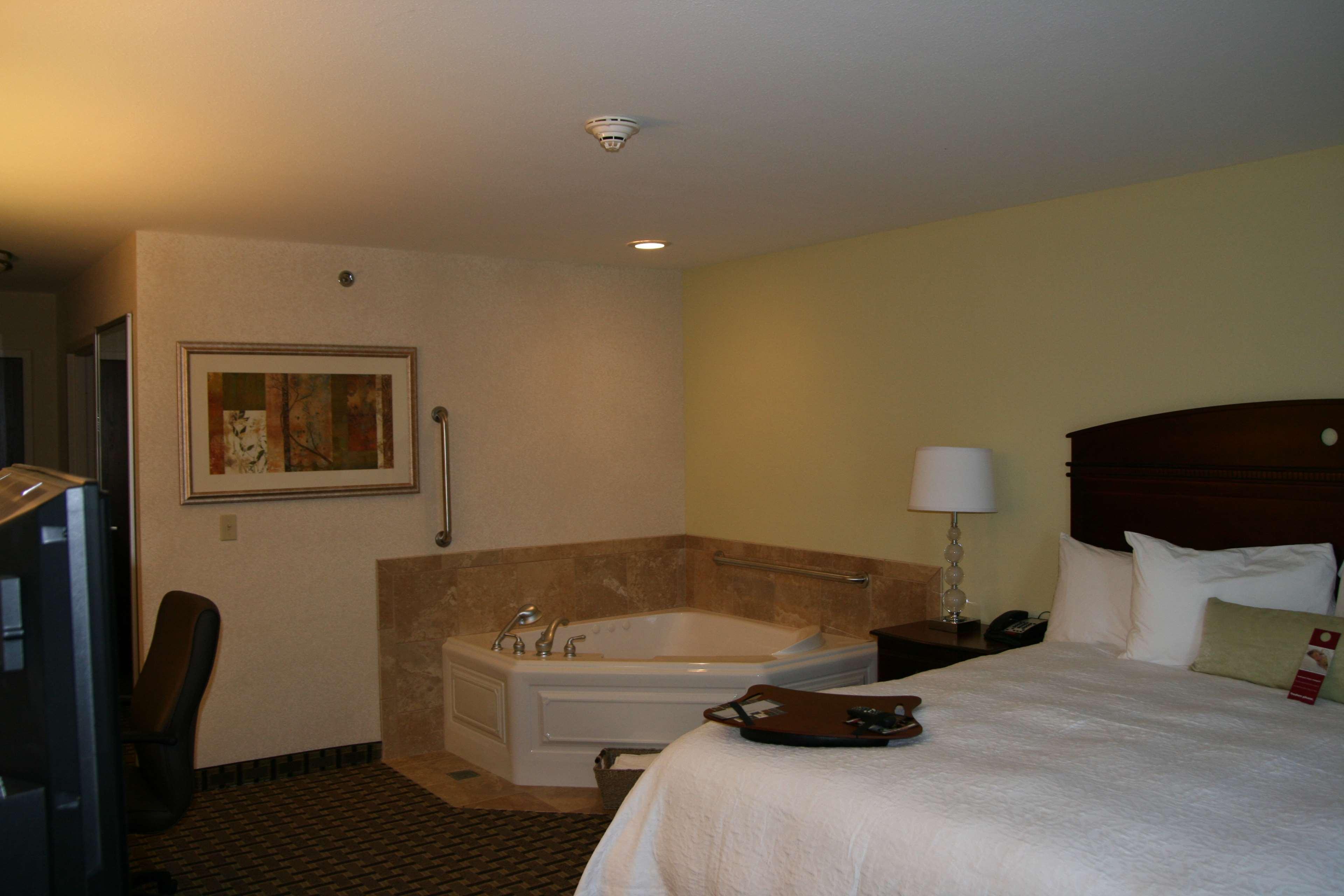Hampton Inn & Suites Cleveland-Mentor Szoba fotó